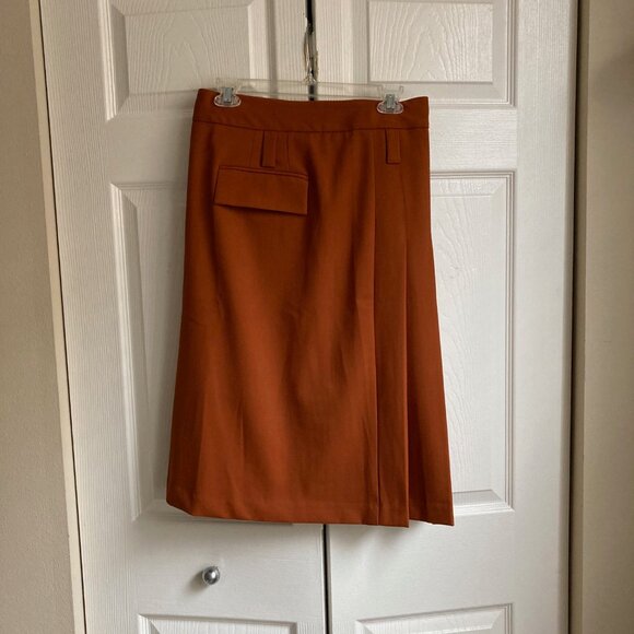 Pleated skirt - Picture 3 of 11